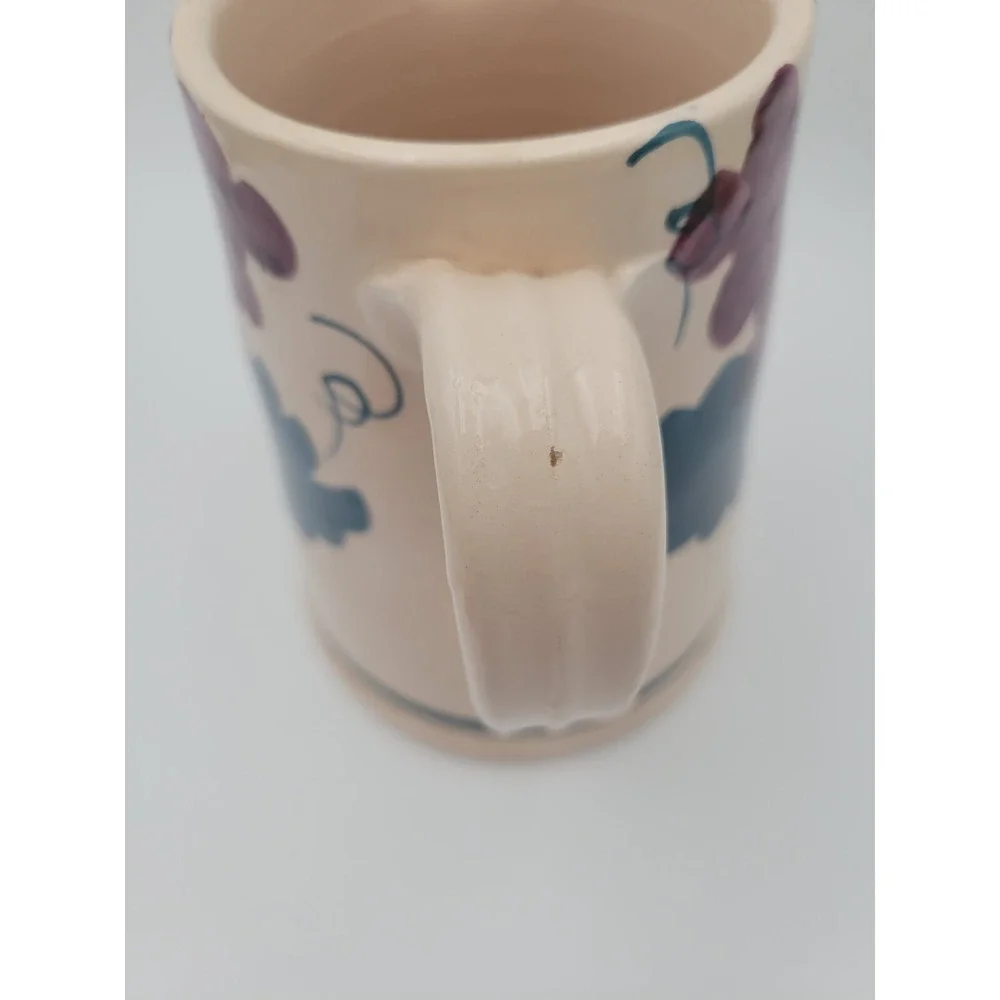 Lamas Italian Pottery Pitcher With Grapes Design Grapevine‎